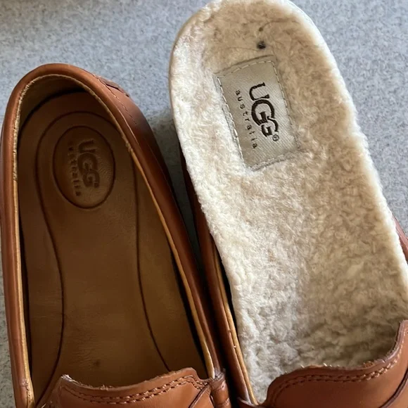 Mens UGG size 10 Leather loafers driving style shoes - Picture 8 of 10